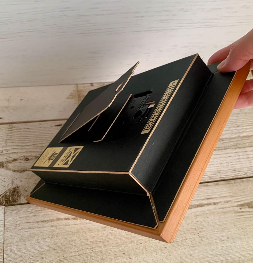 グロースターの仕立て屋 木製フレーム入り時計 ピーターラビット