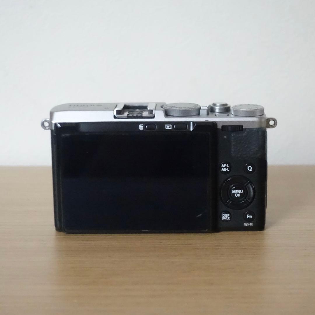 【値下げ】FUJIFILM X70シルバー 元箱・付属品あり