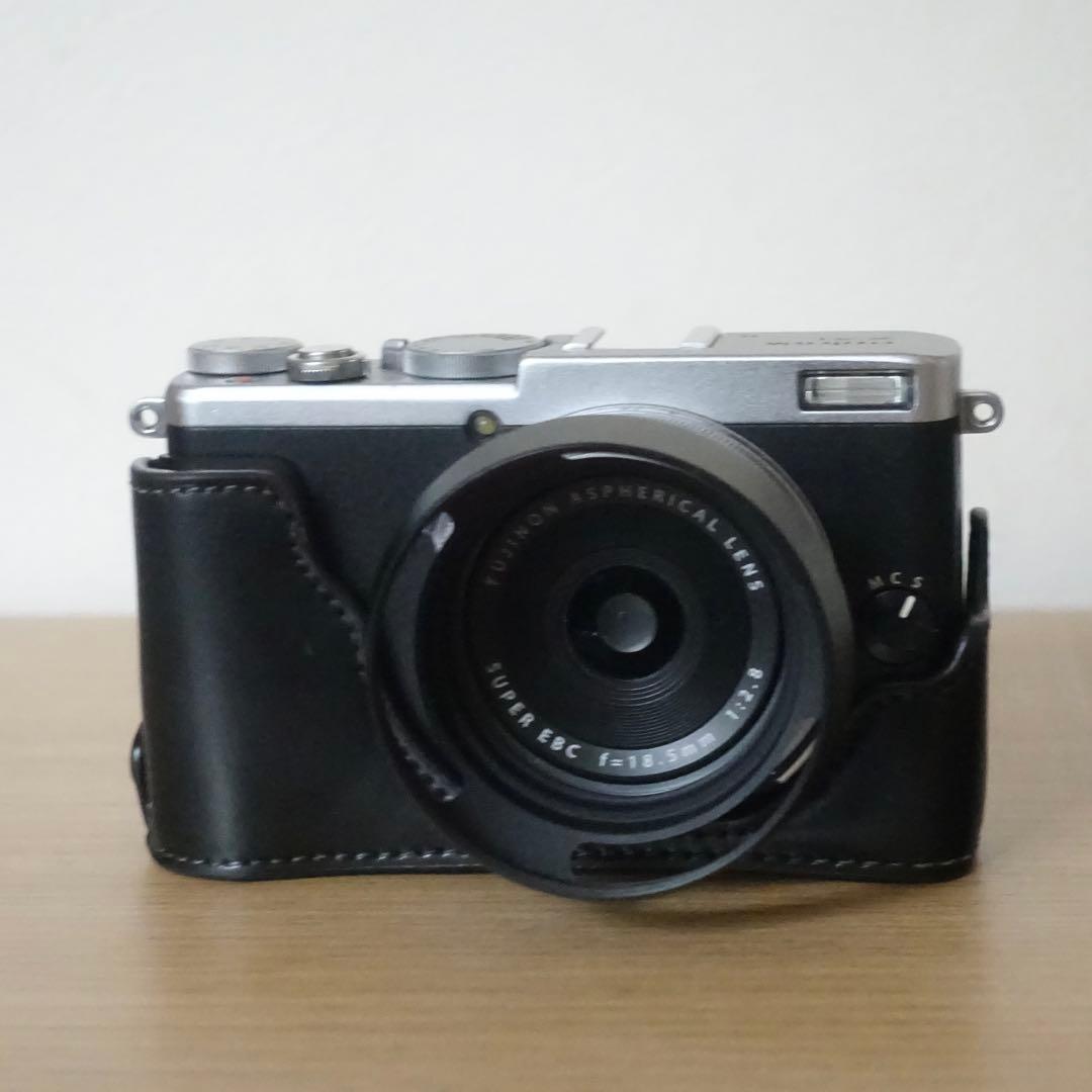 【値下げ】FUJIFILM X70シルバー 元箱・付属品あり