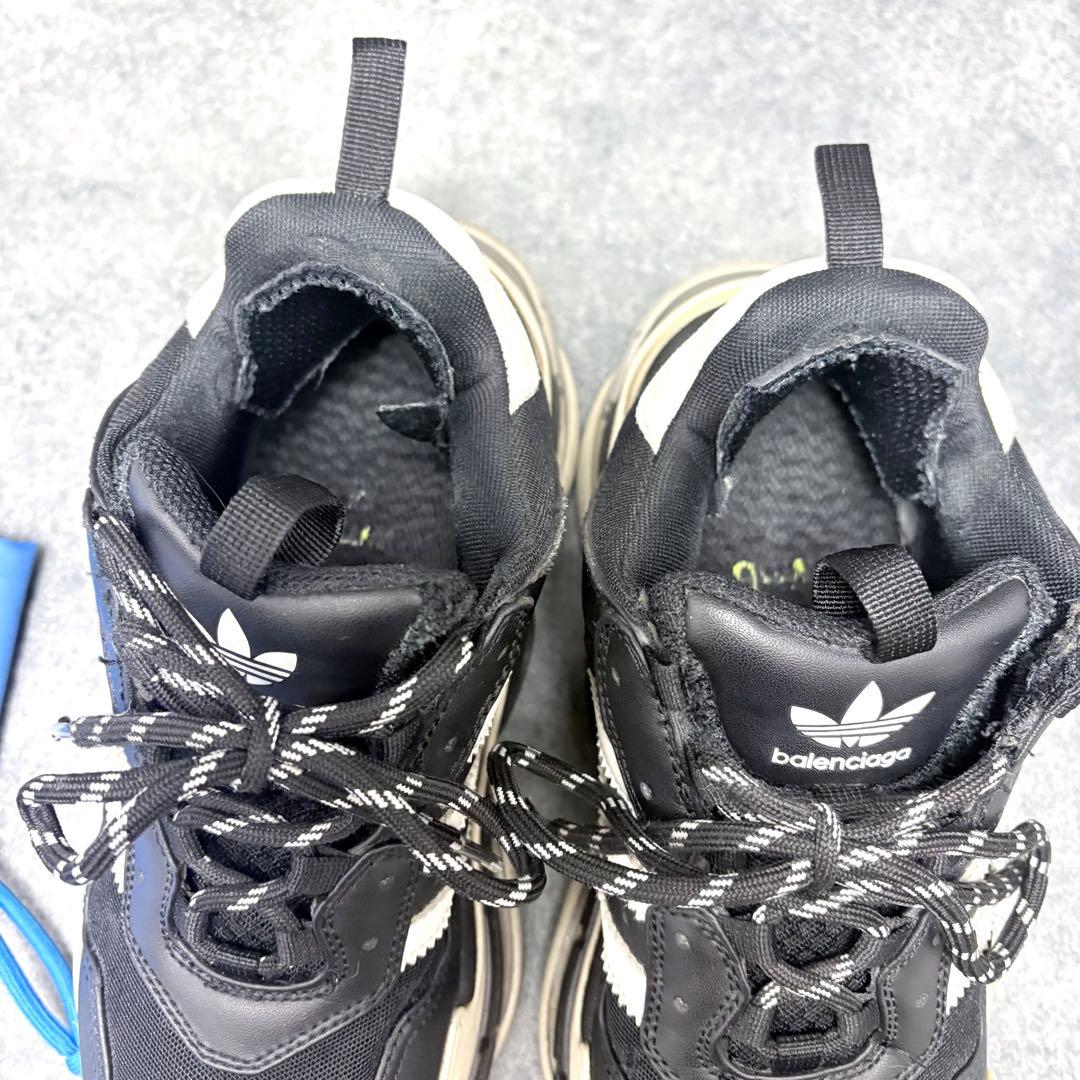 おかき バレンシアガ　アディダス　Balenciaga トリプルS