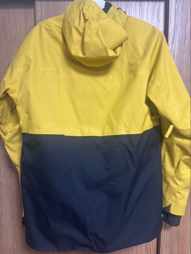 686 スノーボードウェア　Lサイズ　上下セット