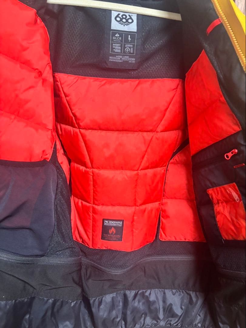 686 スノーボードウェア　Lサイズ　上下セット