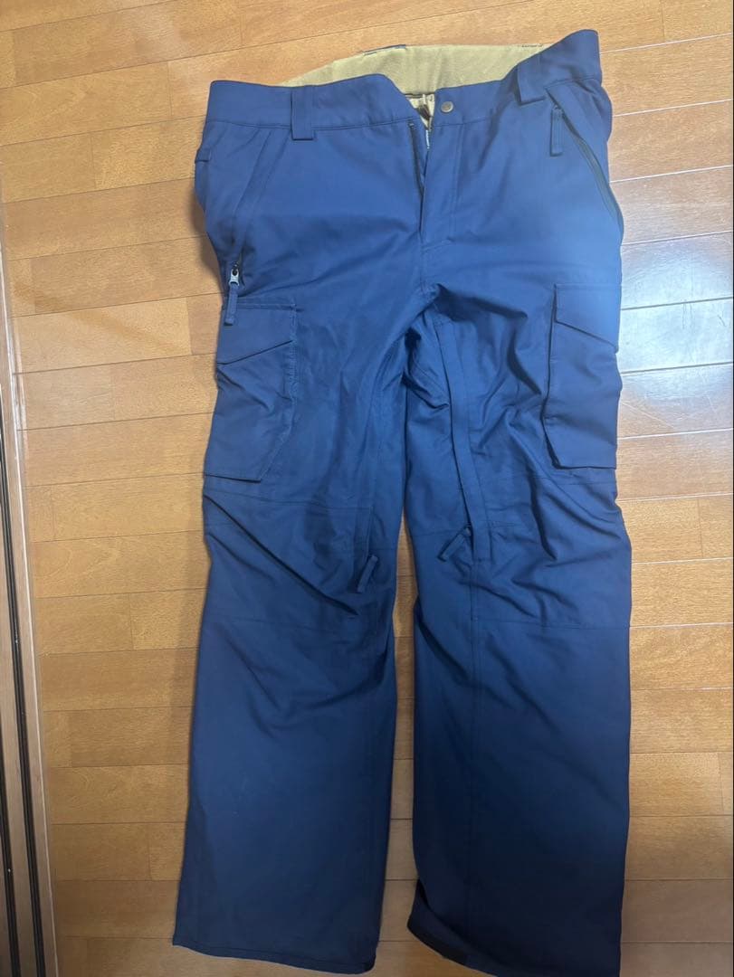 686 スノーボードウェア　Lサイズ　上下セット