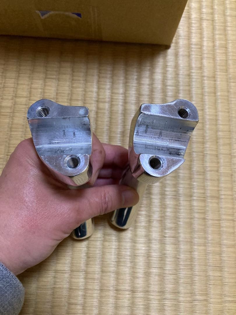 ハーレー純正プルバックライザー