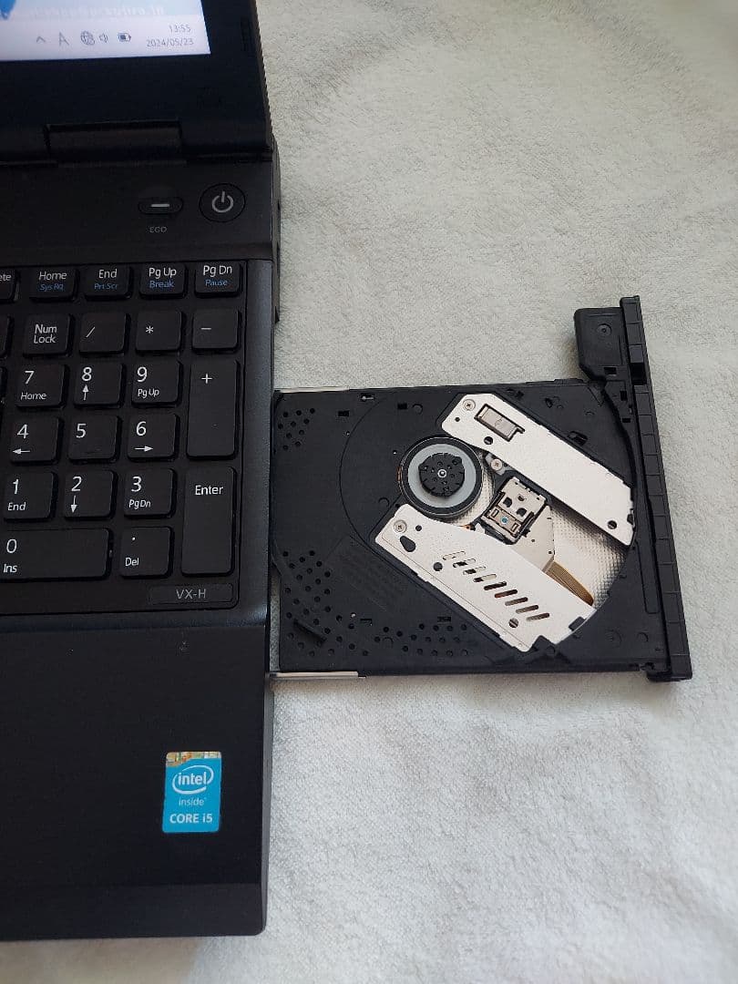 NEC　ノートパソコン　Ｃorei５　中古