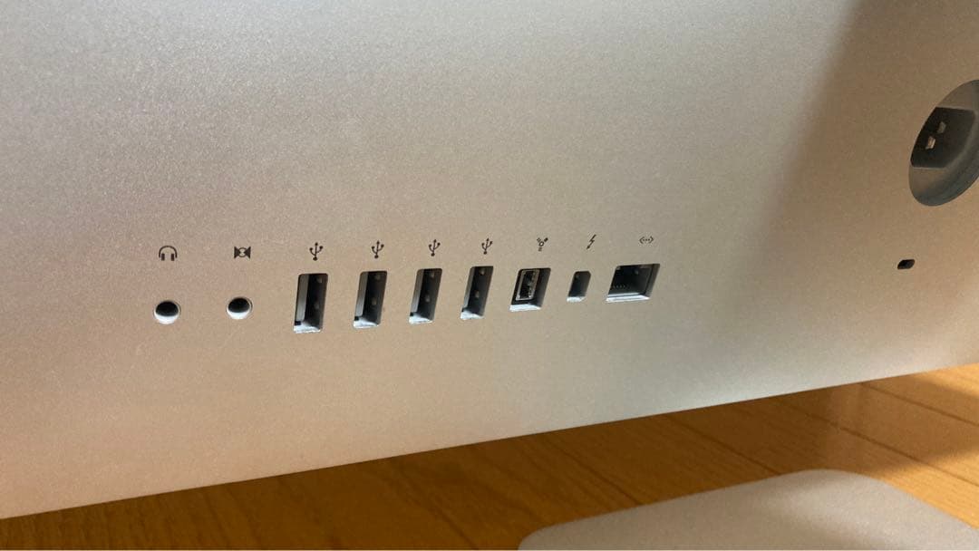 【送料無料】Apple iMac 21.5 無線キーボード・マウス付