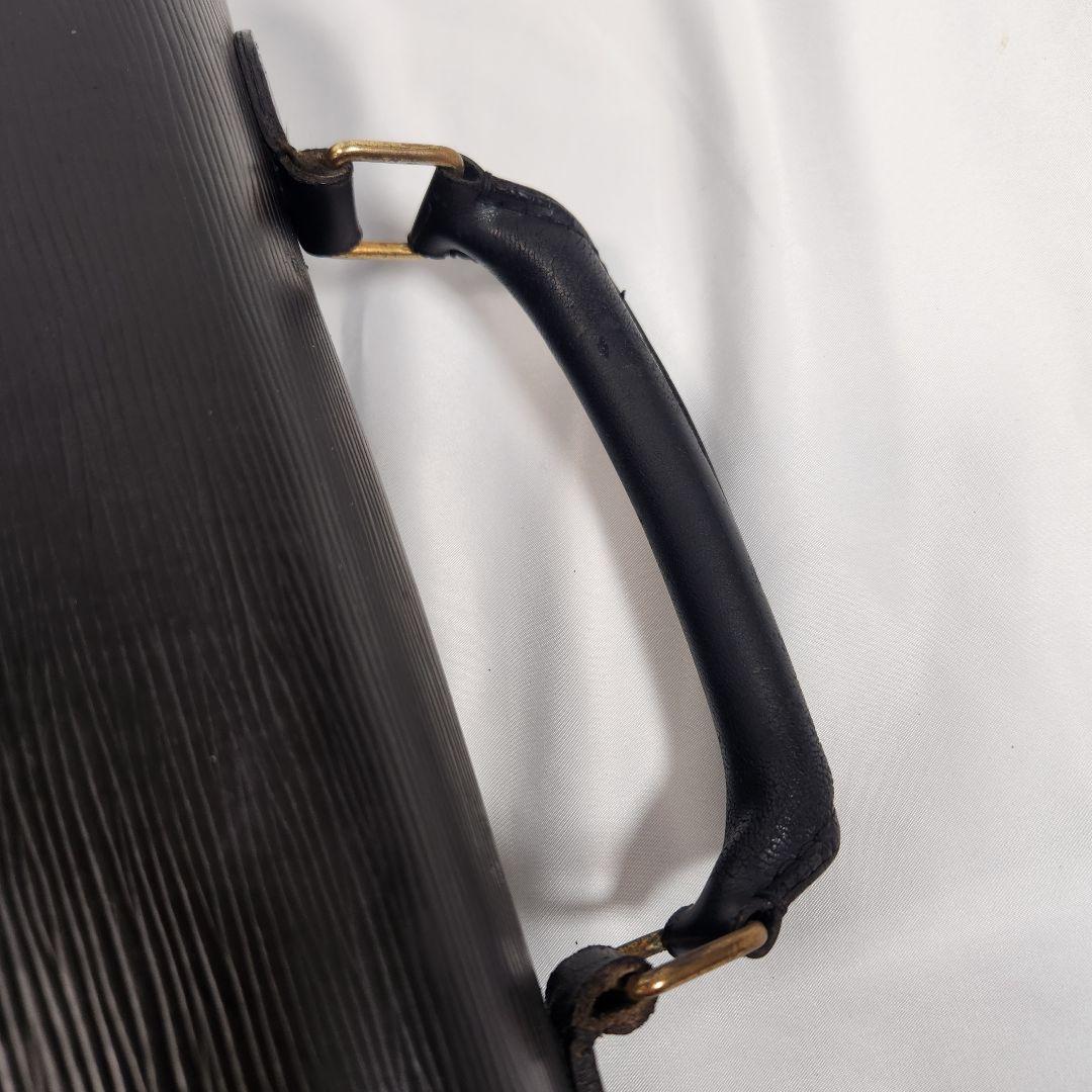 【良品 鑑定済】ルイヴィトン エピ セルヴィエット アンバサダー ノワール