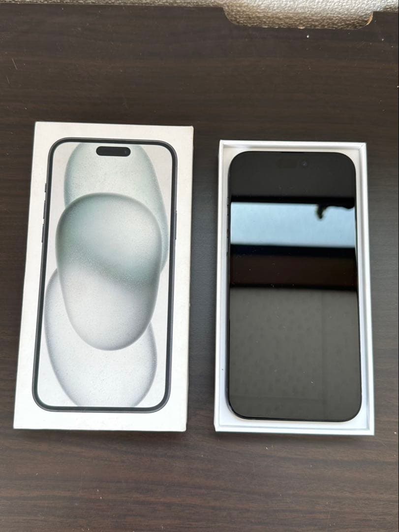 スマートフォン本体 G1334 iPhone15Plus 128GB