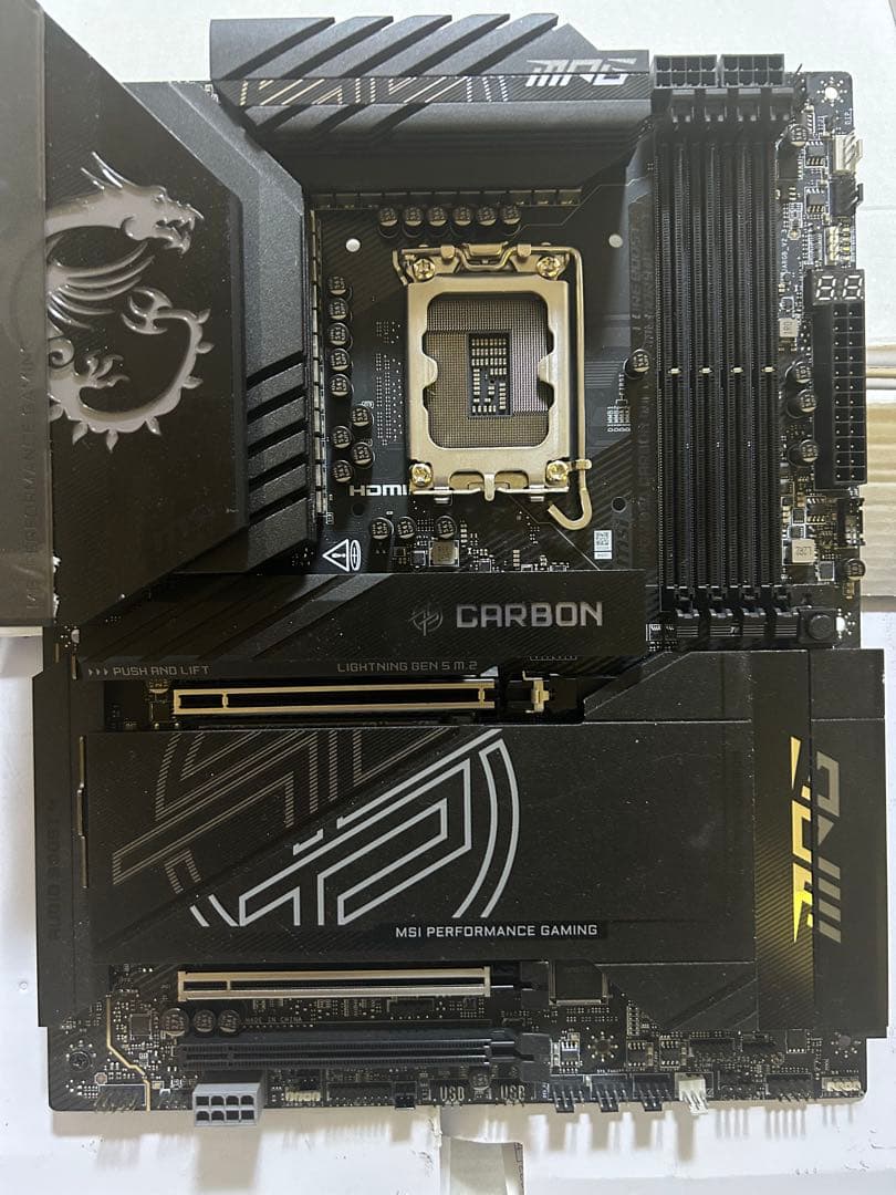 MSI Carbon マザーボード LGA 1851 Z890