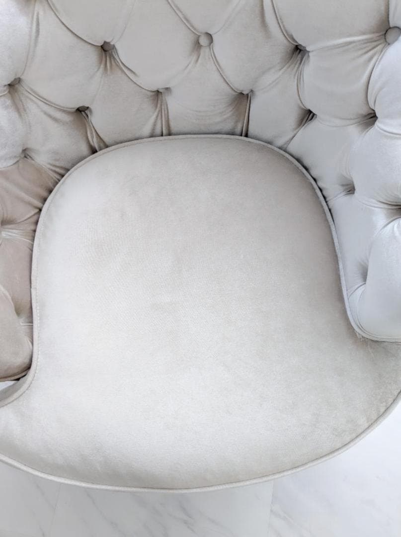 連休値下げ！【引き取り限定】クリーム色 タフターチェア 1人掛けソファ