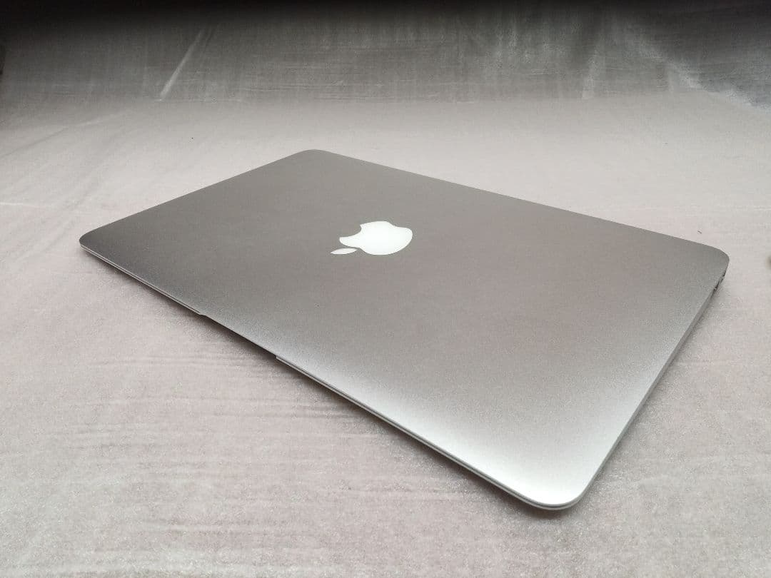 MacBook本体 Apple MacBook Air A1465 Early2014
