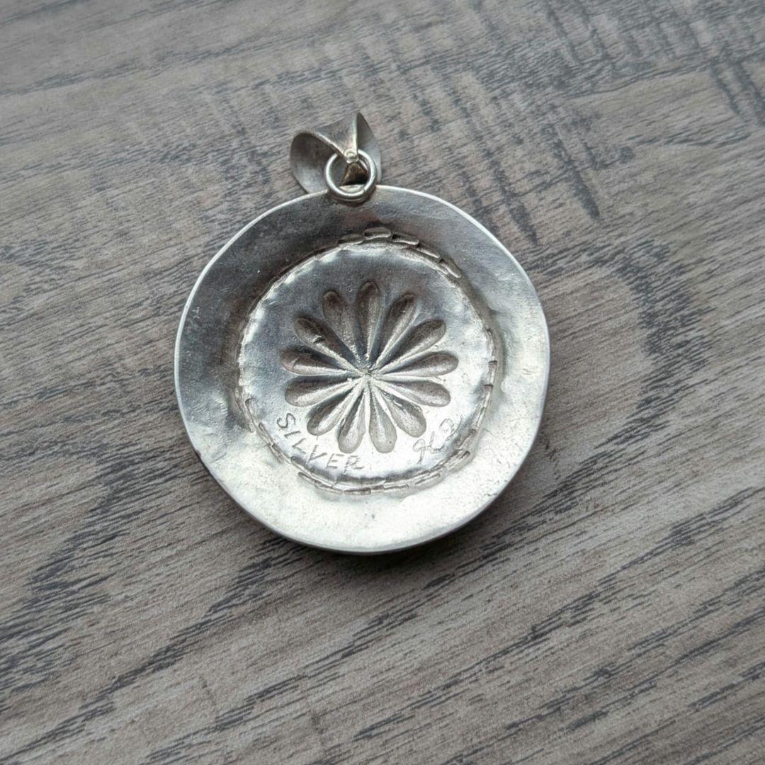 ハンドメイドのシルバーコンチョ　オールドスタイル　インディアンジュエリー風