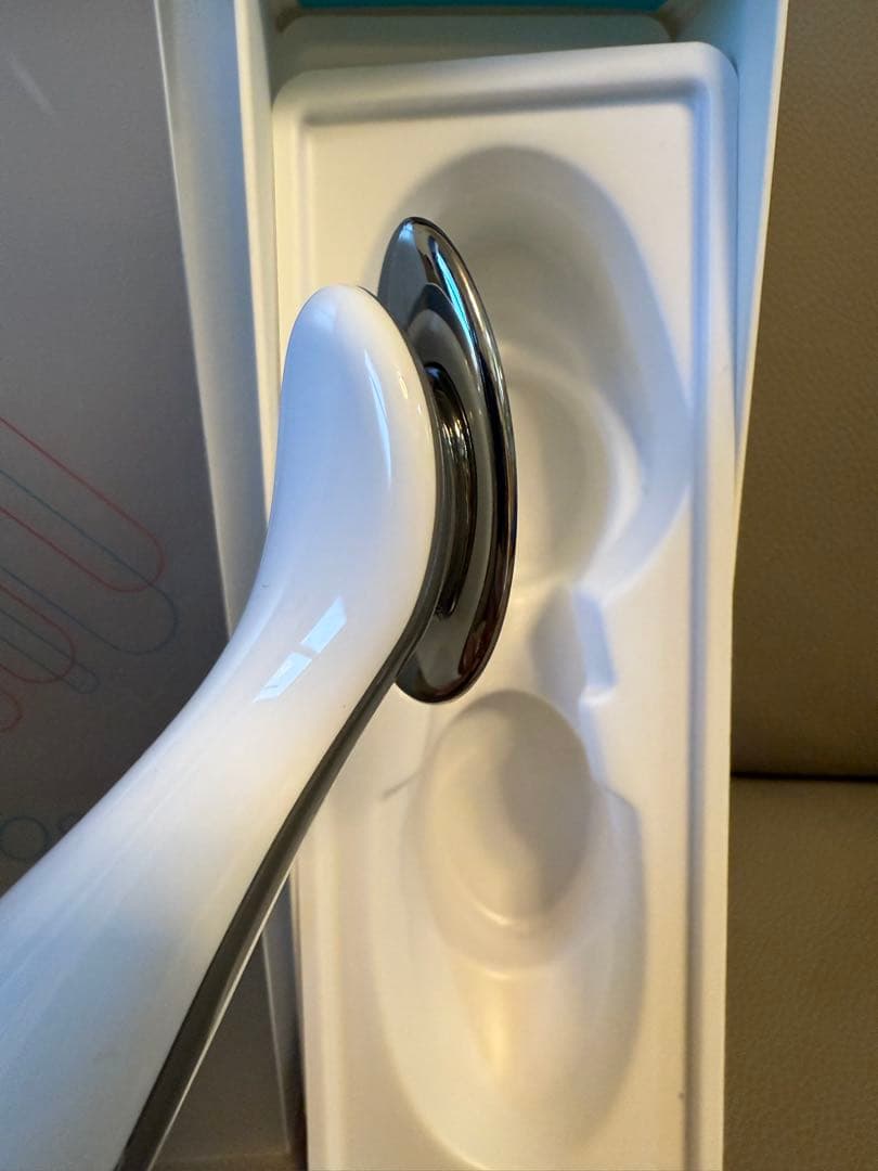 美品♡ ageLOCブースト 美顔器