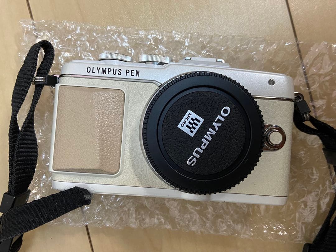 OLYMPUS PEN Lite E-PL7 ホワイト