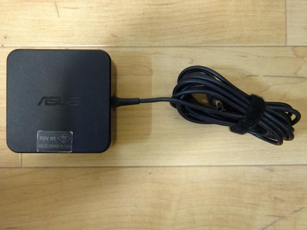 ASUS ノートパソコン X550Z/中古特価良品