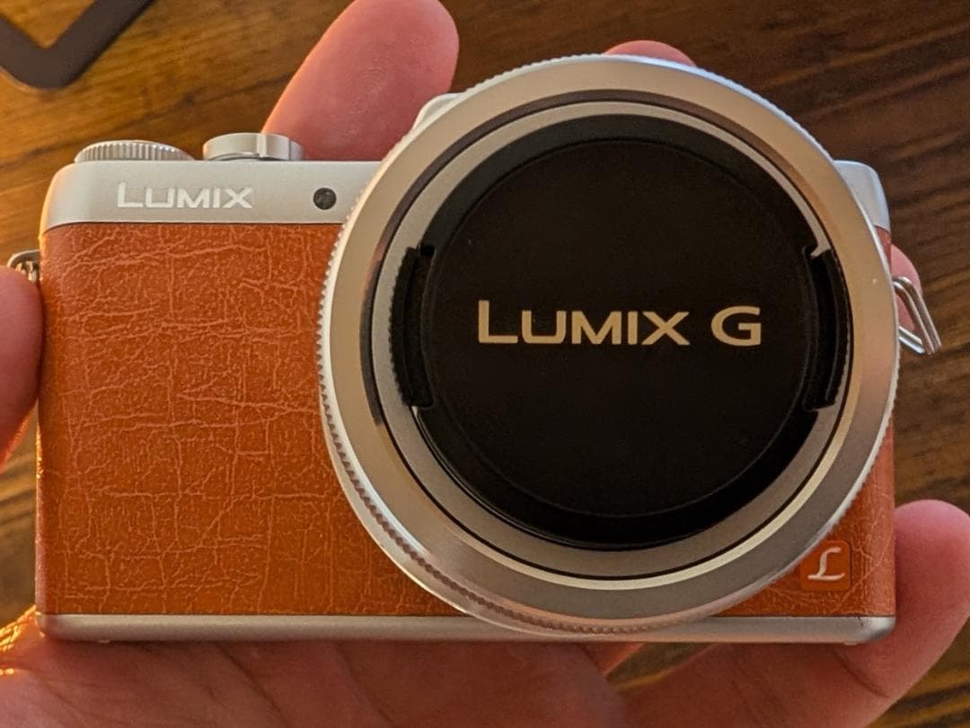 Panasonic LUMIX DMC-GF8 レンズキット 美品 ほぼ未使用