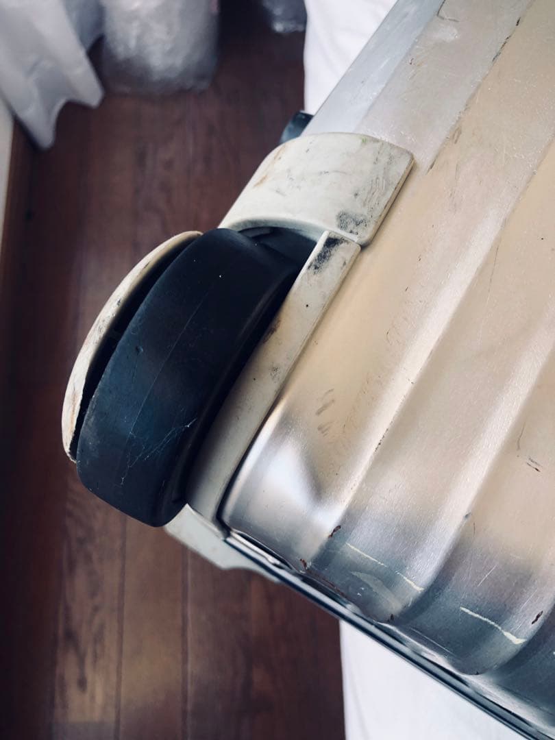 【値下げ】RIMOWAリモワシルバー スーツケース2輪キャリーケースビンテージ