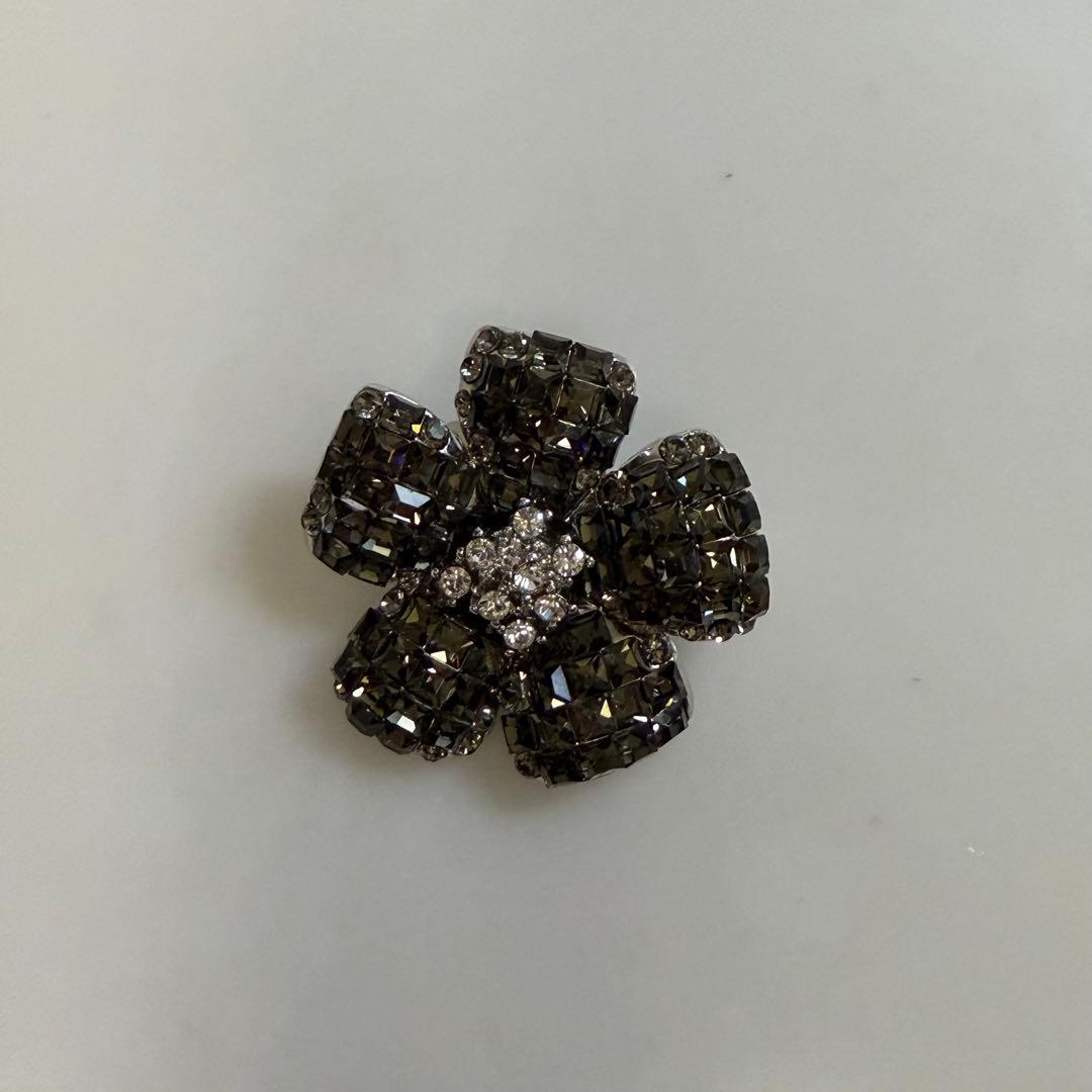 Foxeyお花ブローチ