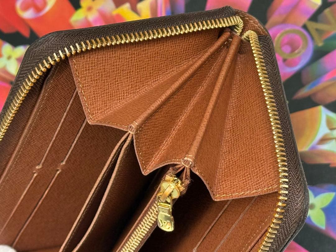 LOUIS VUITTONルイヴィトン　ジッピーウォレット長財布