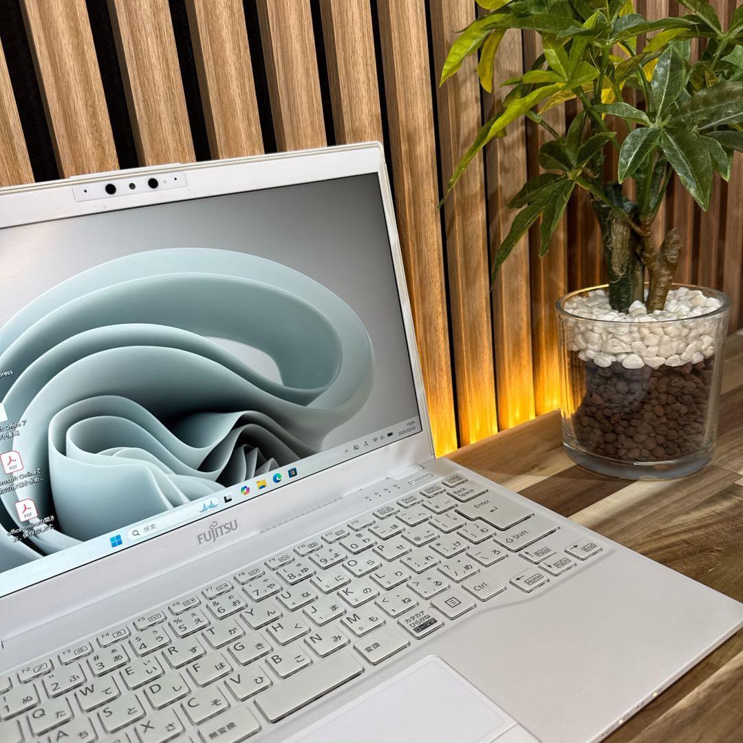 希少タッチパネル式‼️LIFEBOOK☘️最高峰i7☘フルHD☘ノートパソコン