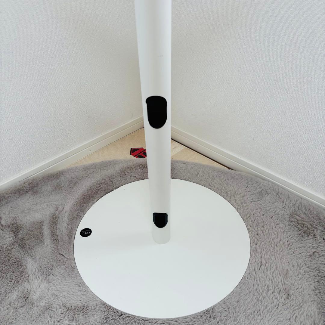 EQUALS WALL A2 ロータイプ　FLAT BASE テレビスタンド　白