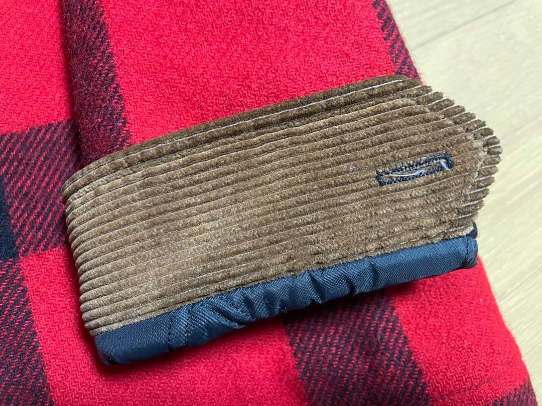 Woolrich レッド・ブジャケット