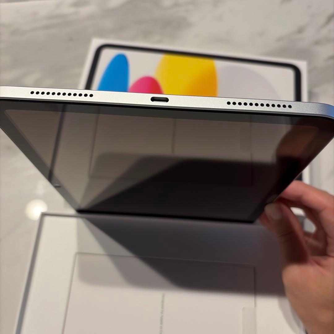 iPad第10世代 64GB シルバー WiFi