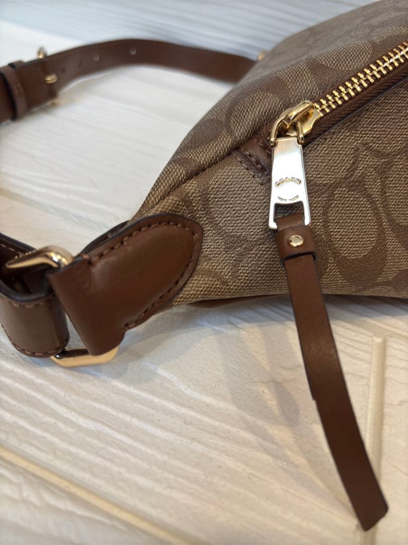 COACH シグネチャー ウエストバッグ ボディバッグ レザー 茶色