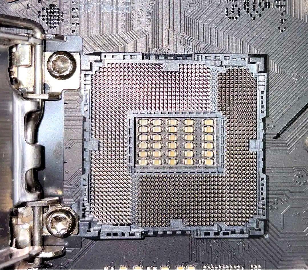 ASUS ROG STRIX Z590-F 【簡易水冷キット付き】