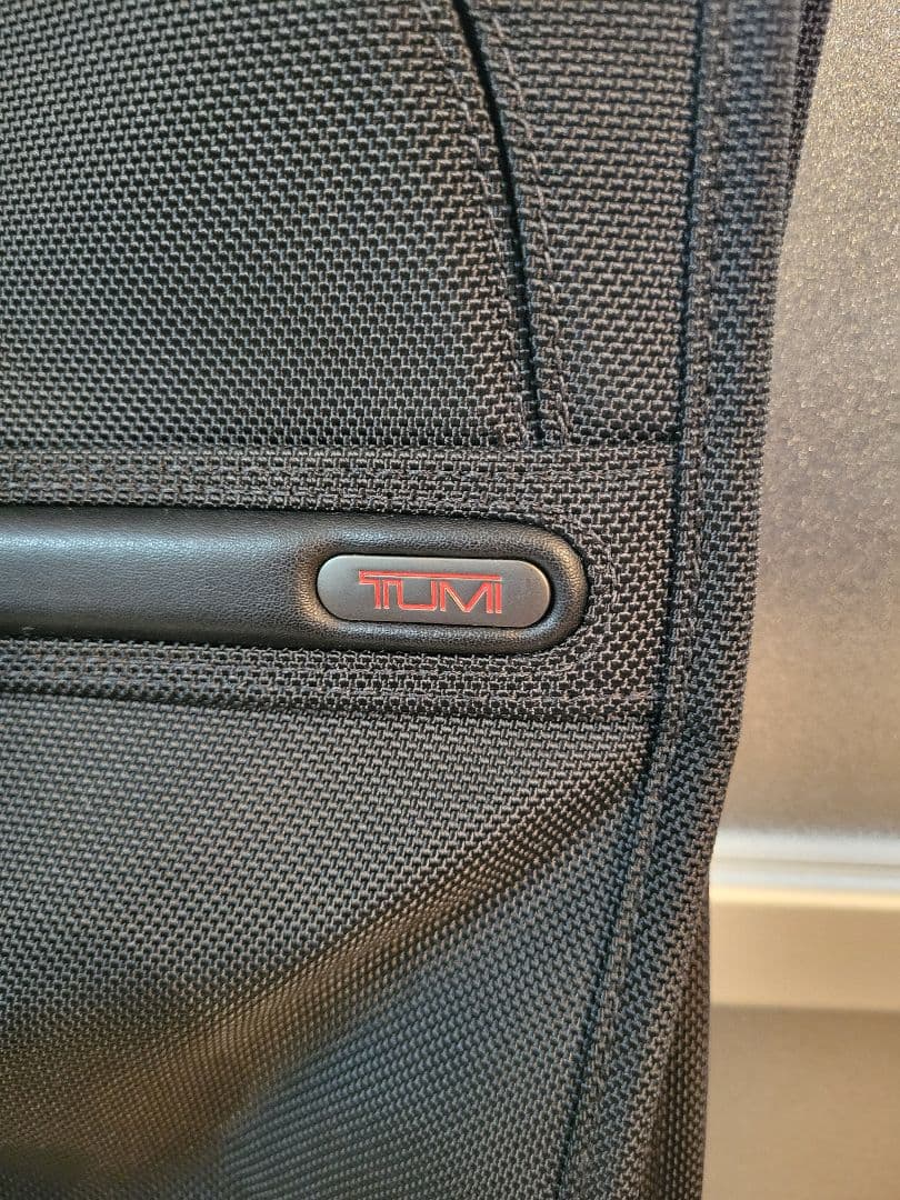 未使用 TUMI トゥミ ガーメントバッグ スーツケース 衣装収納 旅行バッグ