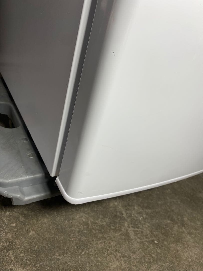 高年式　冷蔵庫 2024年製 MAXZEN JR085HM01WH