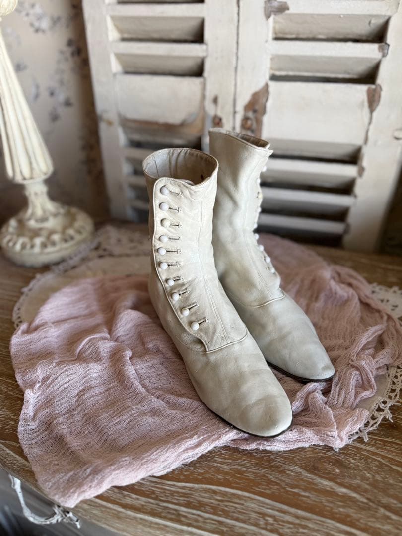 フランスアンティークヴィクトリアンウェディングレザーボタンブーツ白希少