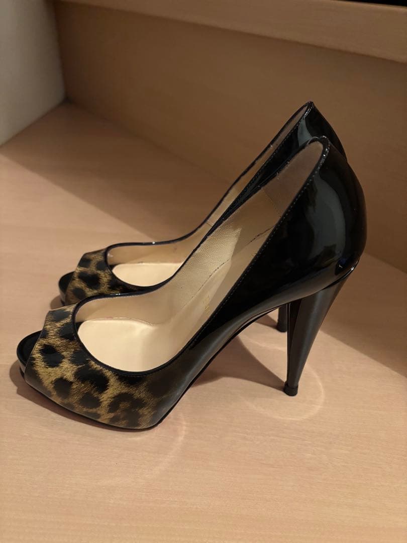 Christian Louboutin ヒョウ柄オープントゥハイヒール