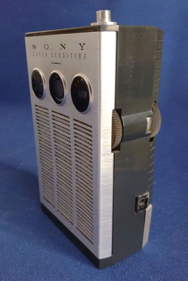 【レトロ・希少】SONY TR-817 AM　トランジスタラジオ 専用ケース付き