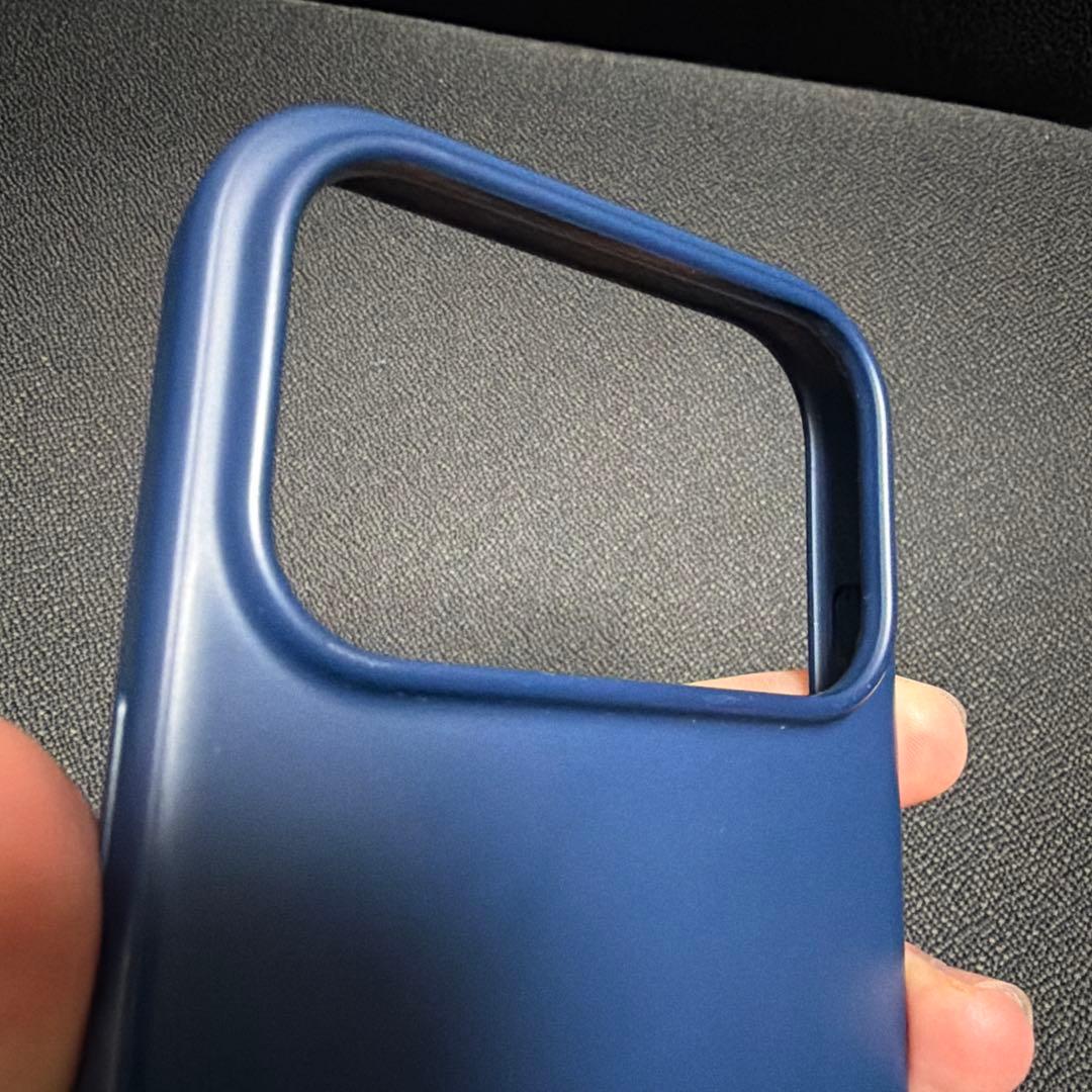 Beats iPhone 17 PRO Kickstand Case ストラップ