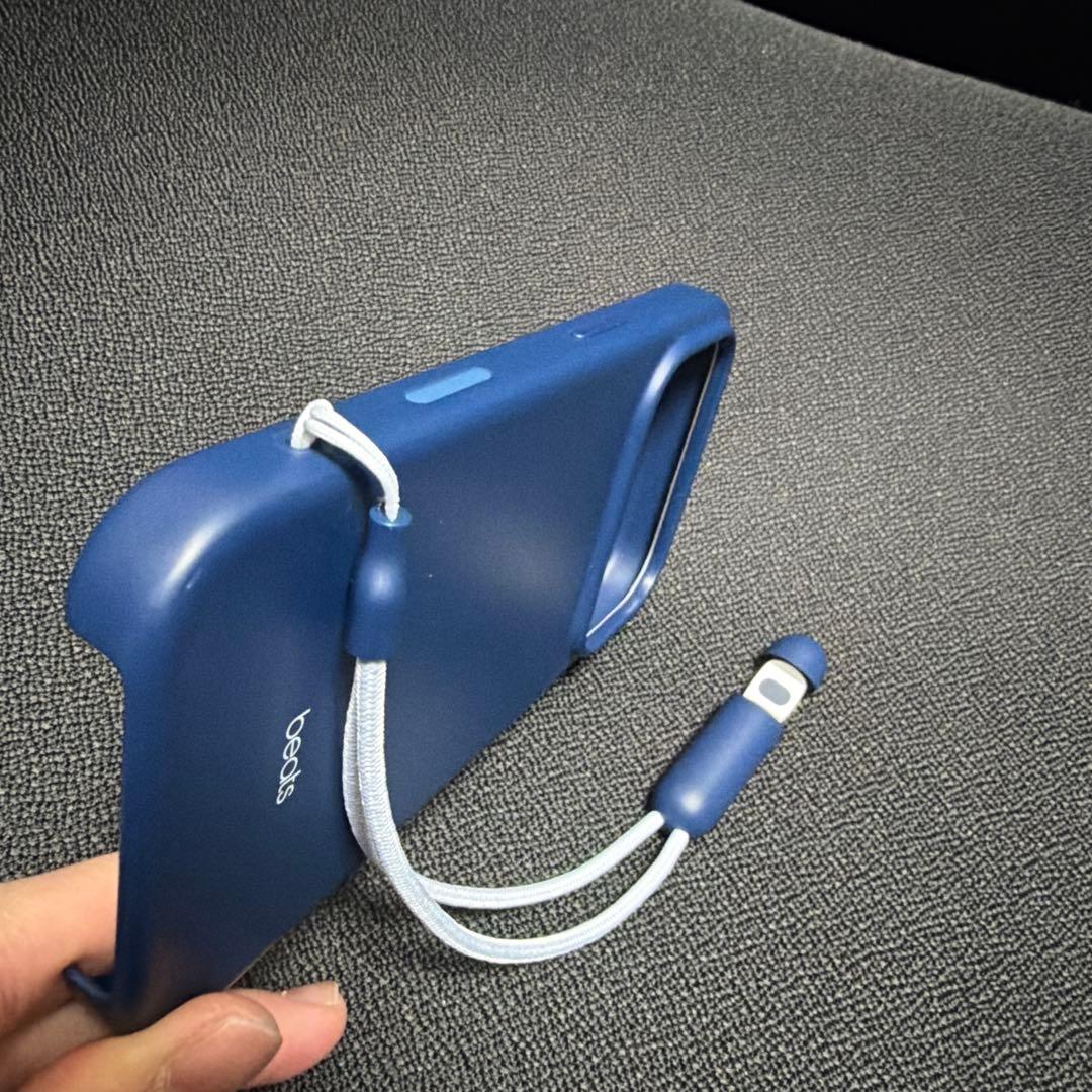 Beats iPhone 17 PRO Kickstand Case ストラップ