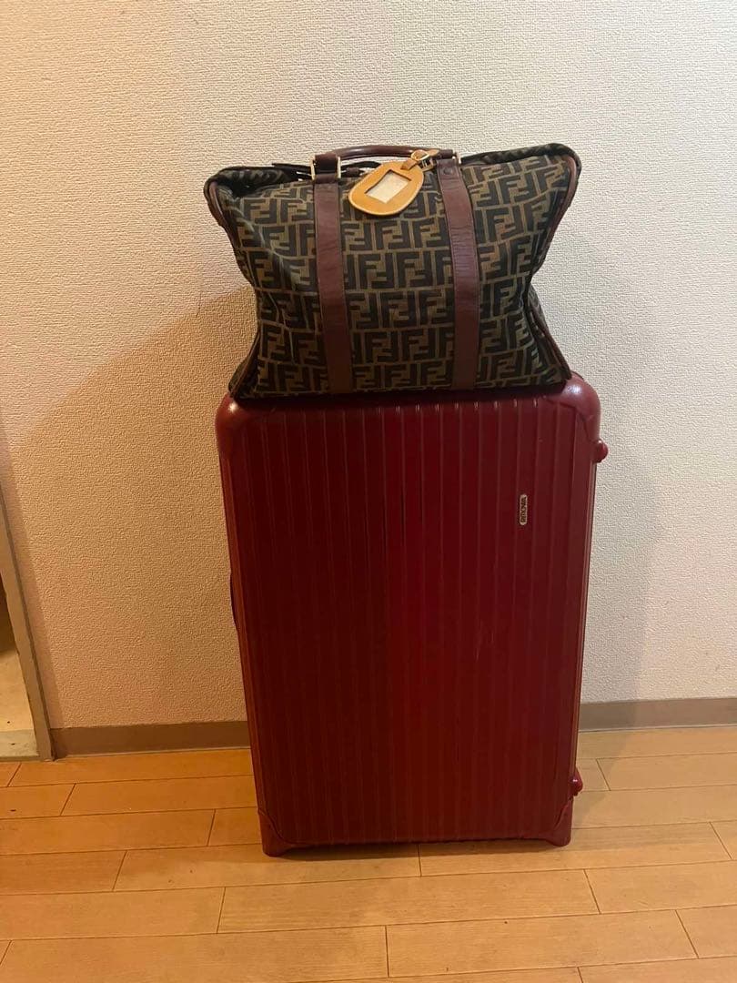 Fendi ロゴトートバッグ ネームタグ付き rimowa bag