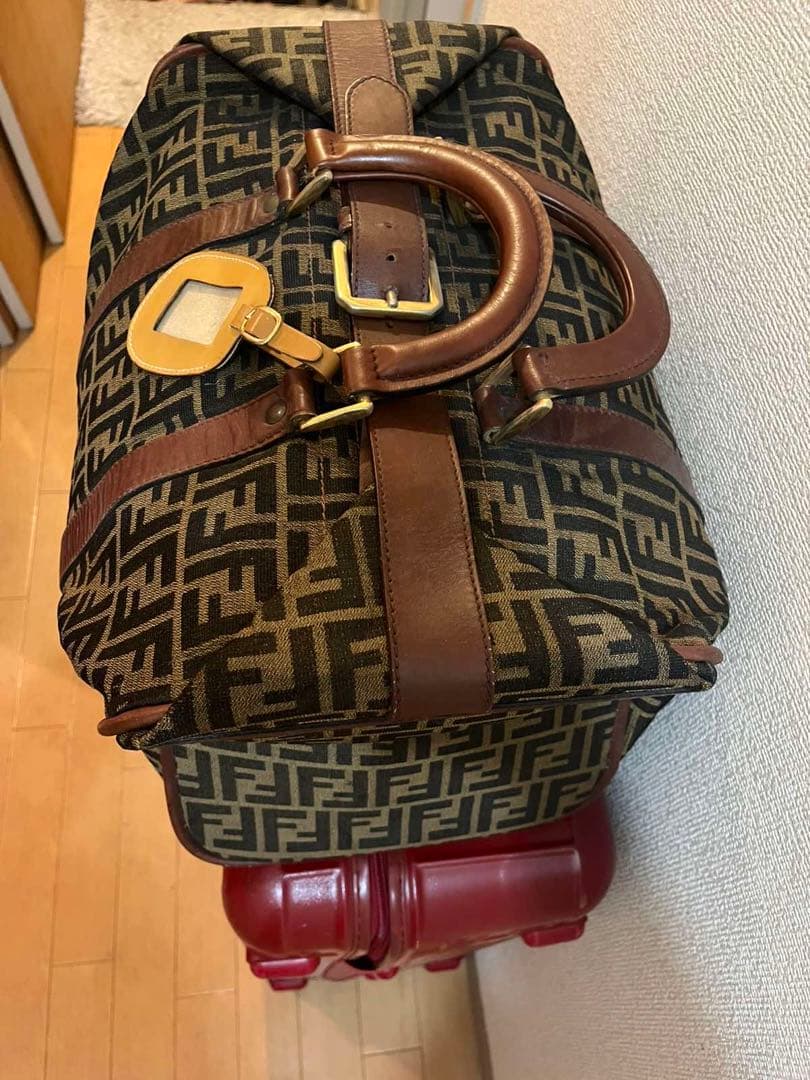 Fendi ロゴトートバッグ ネームタグ付き rimowa bag