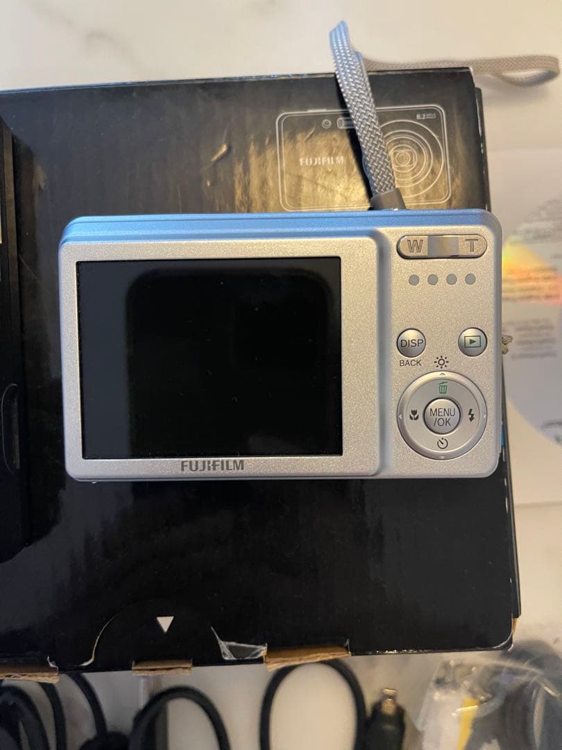 FUJIFILM FINEPIX J10 デジカメ