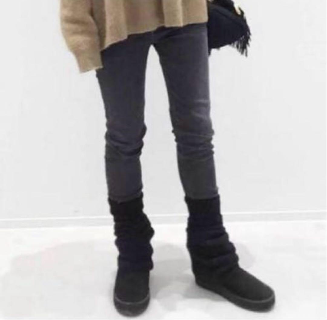 アパルトモン CARIAGGI レッグウォーマー 黒いリブ編みレッグウォーマー