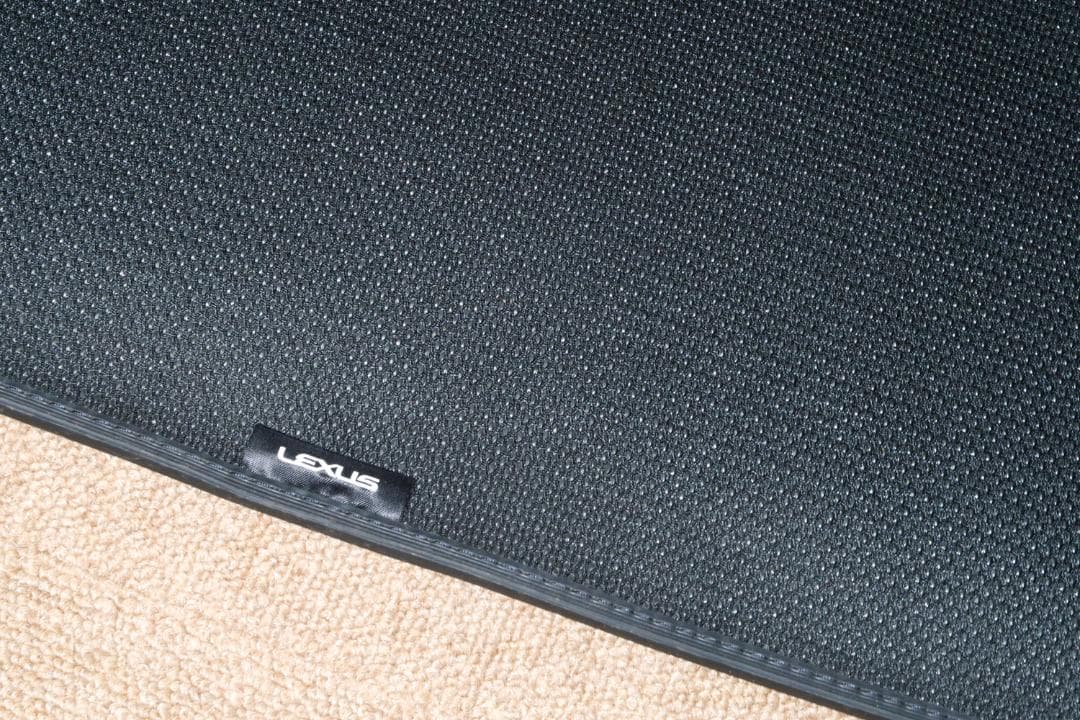 レクサス　ＮＸ３００ｈ　ロングラゲージマット（純正品）