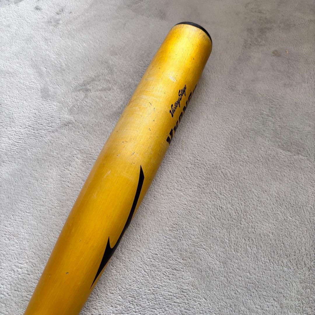 MIZUNO　硬式金属バットＶコング02　ビクトリーステージ　83㌢900g