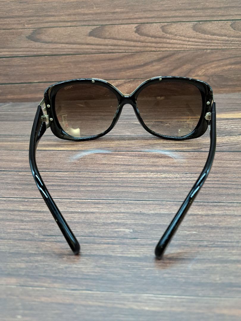 FENDI　フェンディ　サングラス　レディース