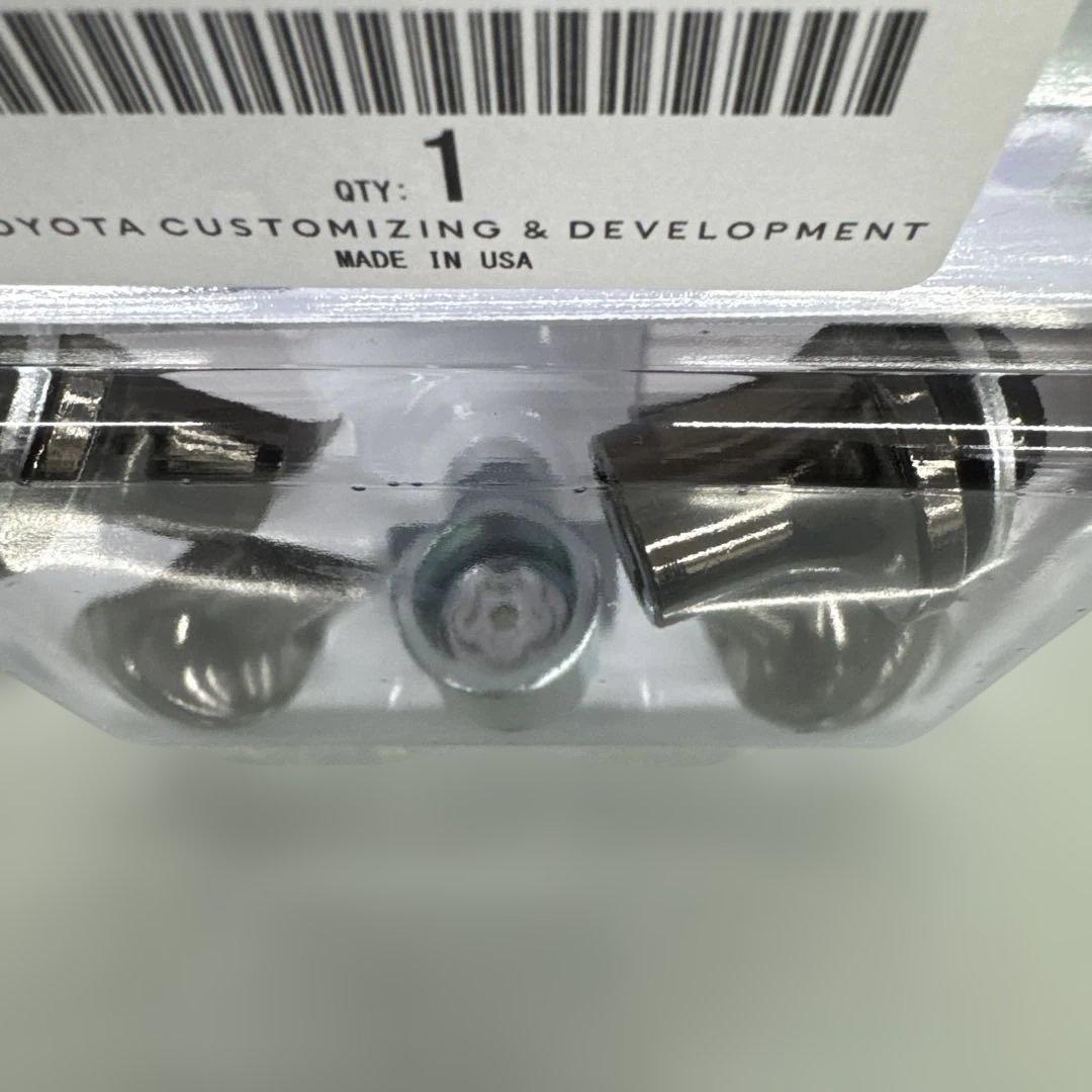 トヨタ純正　モデリスタ　セキュリティロックナット MSC12-00006