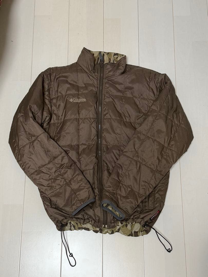 Columbia リバーシブル　ダウンジャケット