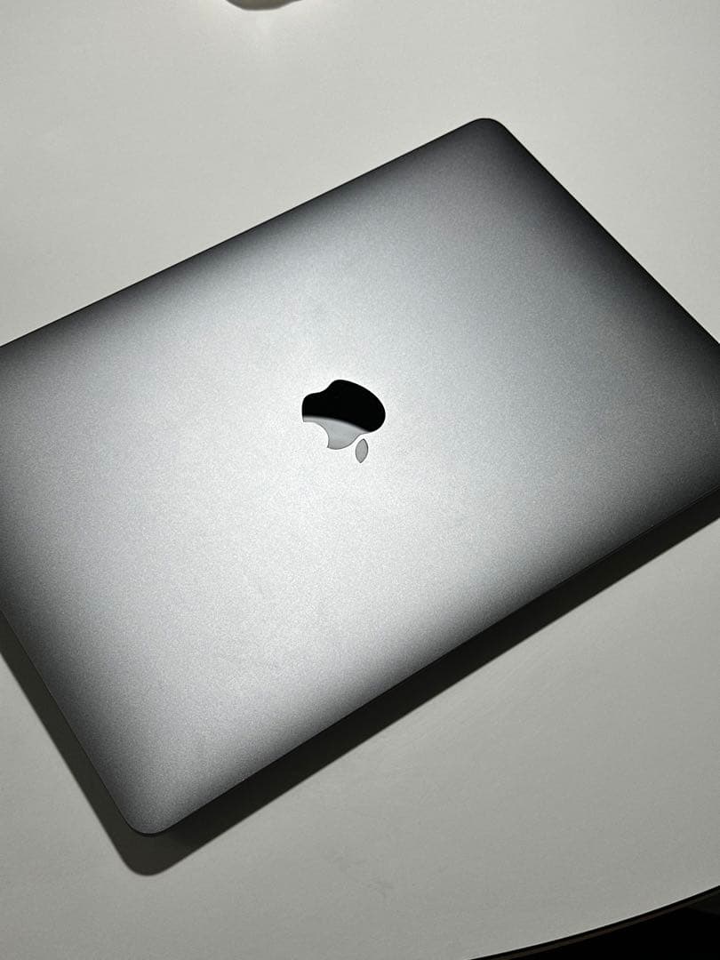 macbook air （M1, 2020）&Moft PCスタンド付き