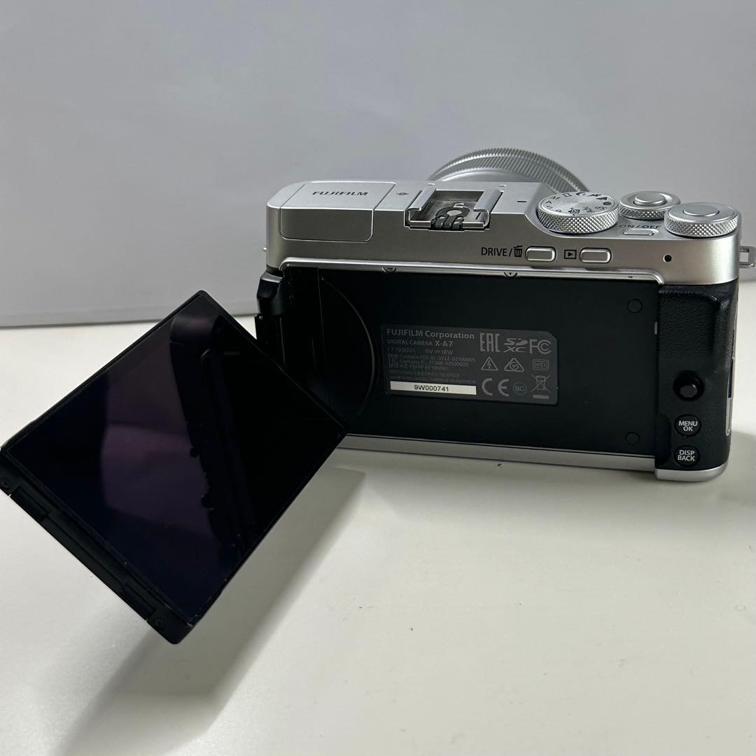 【概要欄要確認】fujifilm x-a7 ミラーレス一眼　中古品