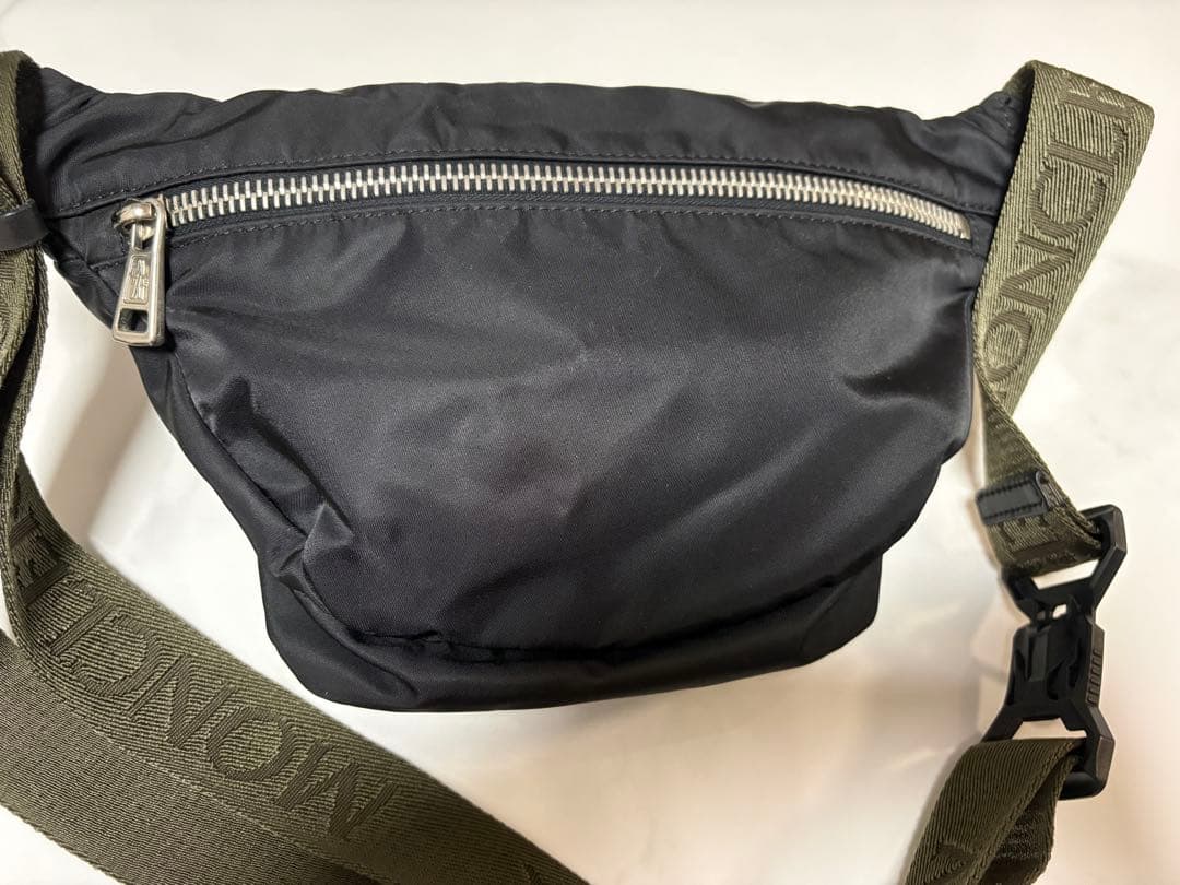 MONCLER ボディバッグ ブラック