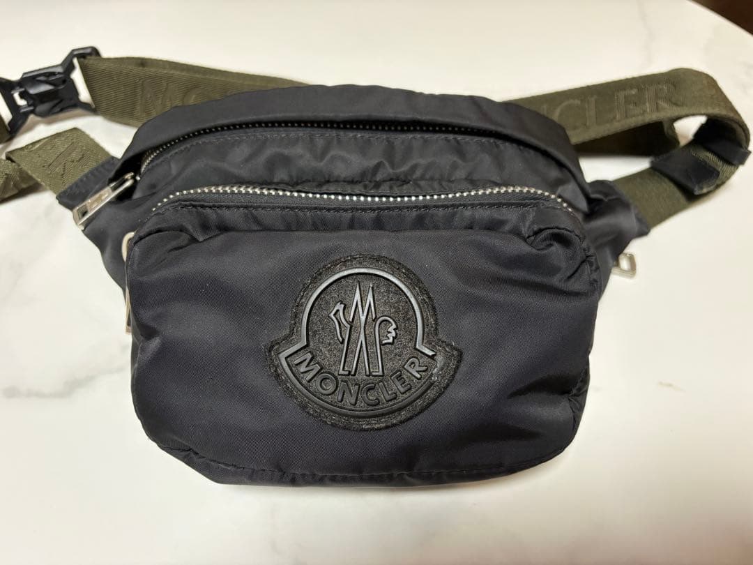 MONCLER ボディバッグ ブラック