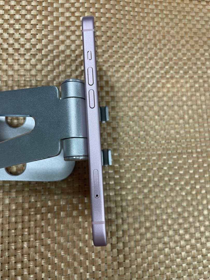 iPhone 15 128 GB ビングSIMフリー【5506】